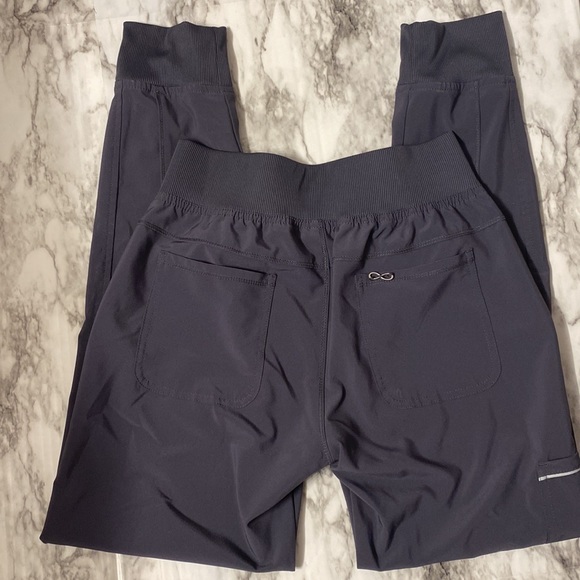 Cherokee joggers - Picture 2 of 3